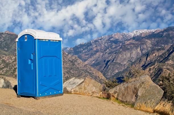 Best Luxury portable toilet rental  in Larned, KS